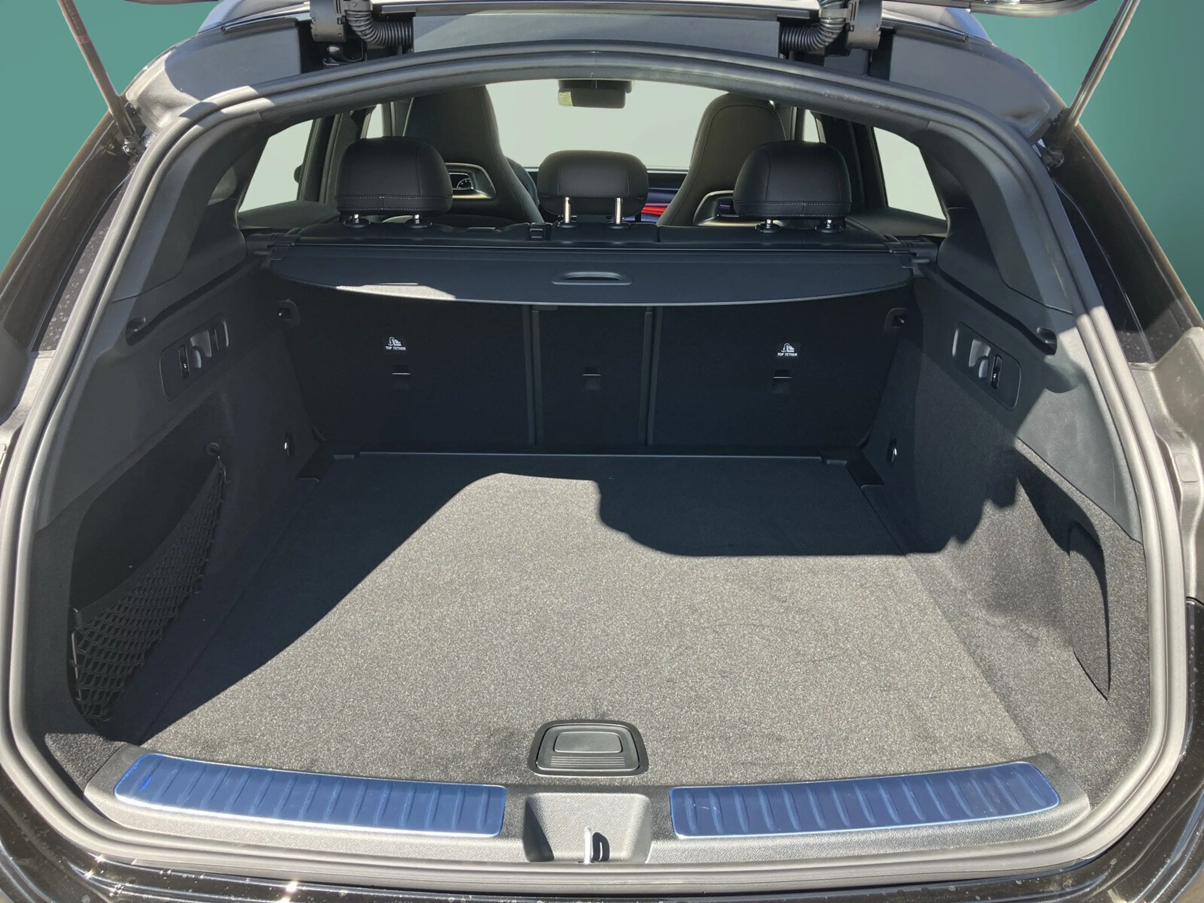 Mercedes-Benz GLC 400 GLC 400 4MATIC elektrisch  AMG Line Navi/Distronic — photo 9