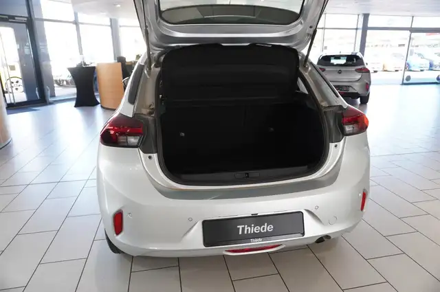 Opel Corsa view 12