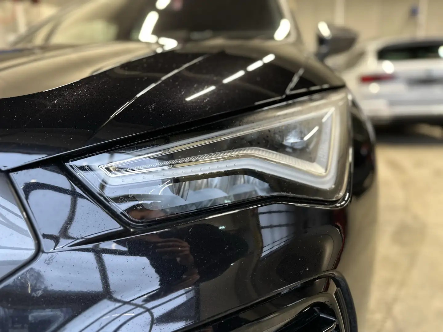 CUPRA Ateca 1,5TSI DSG AHK Assist XL WSS heizbar Schwarz - 2