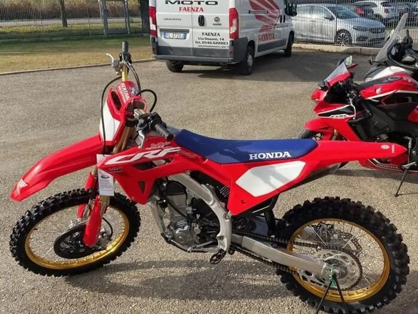 Honda CRF 450 Roşu - 2