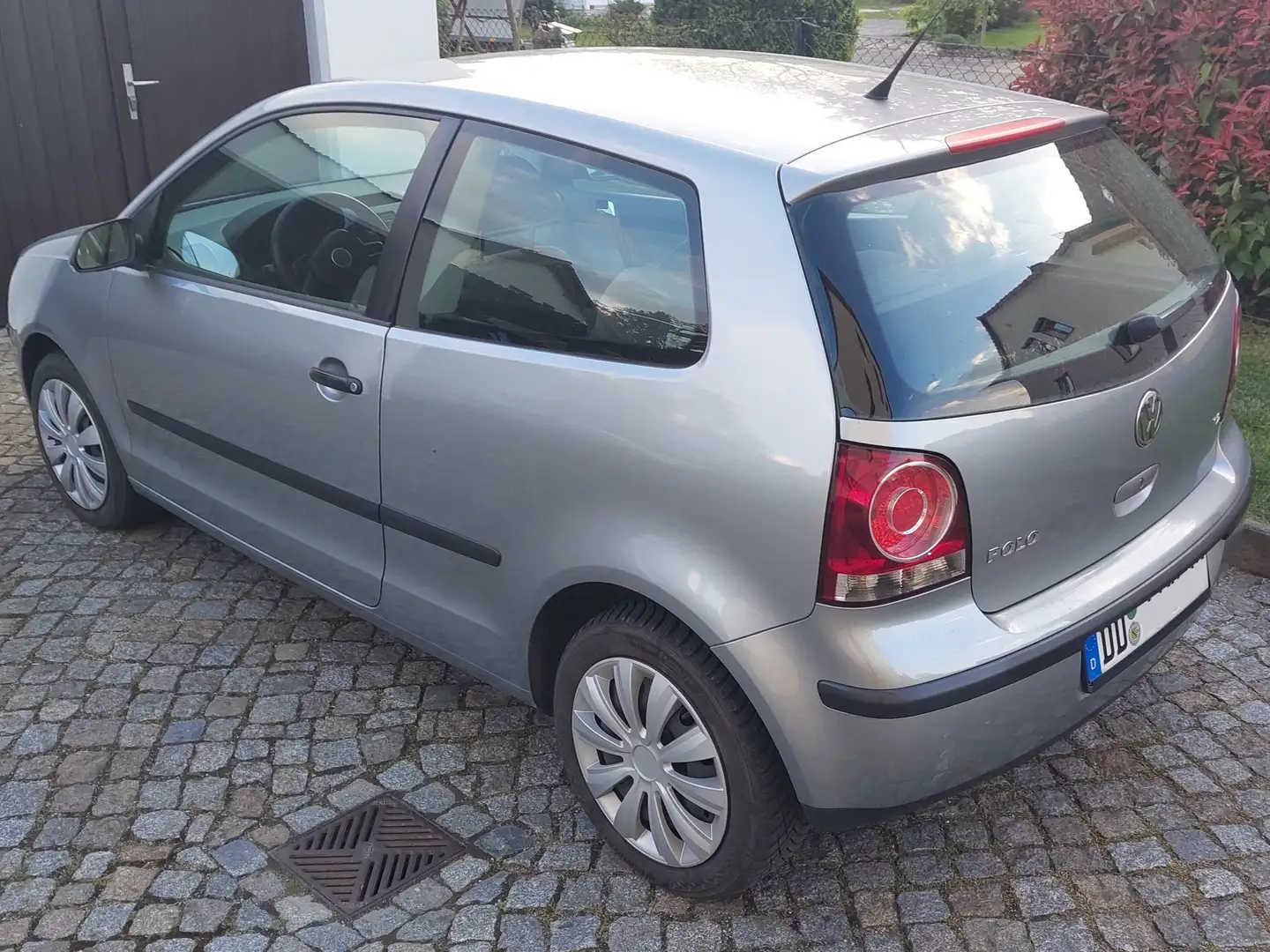 Volkswagen Polo 1.2 - Sitzheizung, Isofix, 8-fach bereift Silber - 1