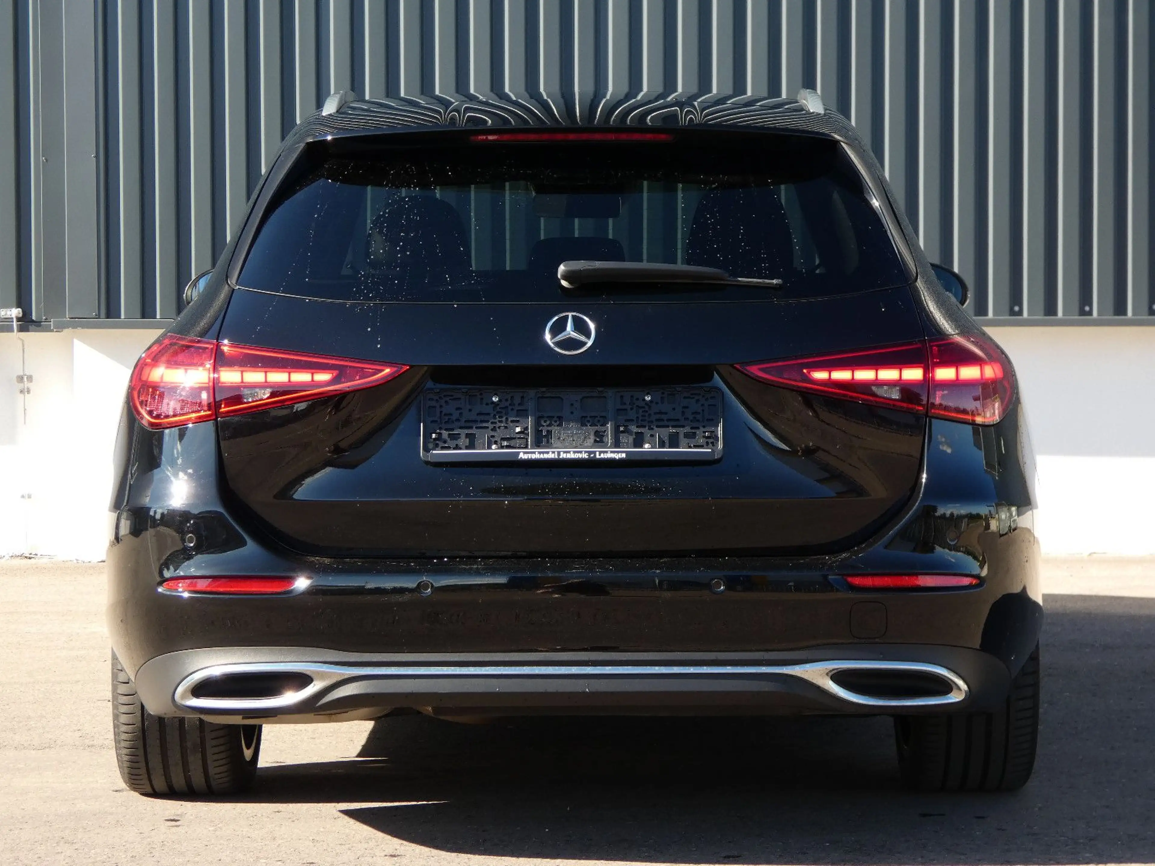 Mercedes-Benz C 300 d T Avantgarde LED Navi Distronic HiFi 18" — photo 27