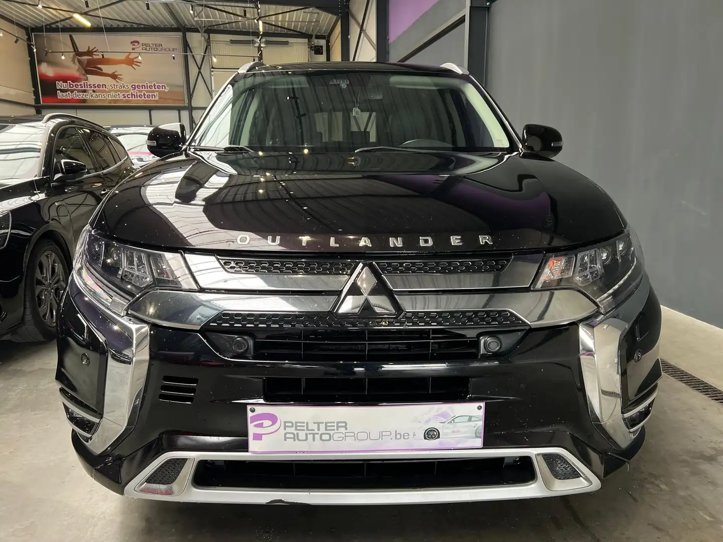 Mitsubishi Outlander 2.4i PHEV 4WD GPS Camera CarPlay Trekhaak Czarny - 2