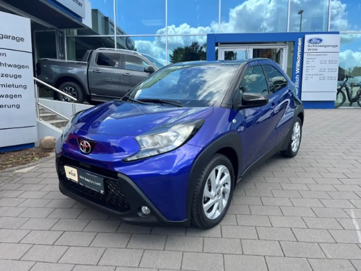 Toyota Aygo X Pulse Automatik ACC RFK Multimedia Touch Blauw - 2