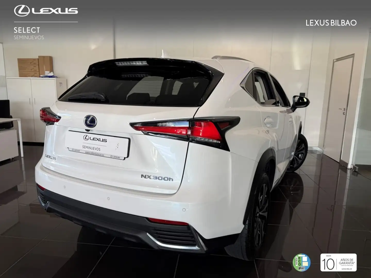 Lexus NX 300 300h Premium 2WD Weiß - 2