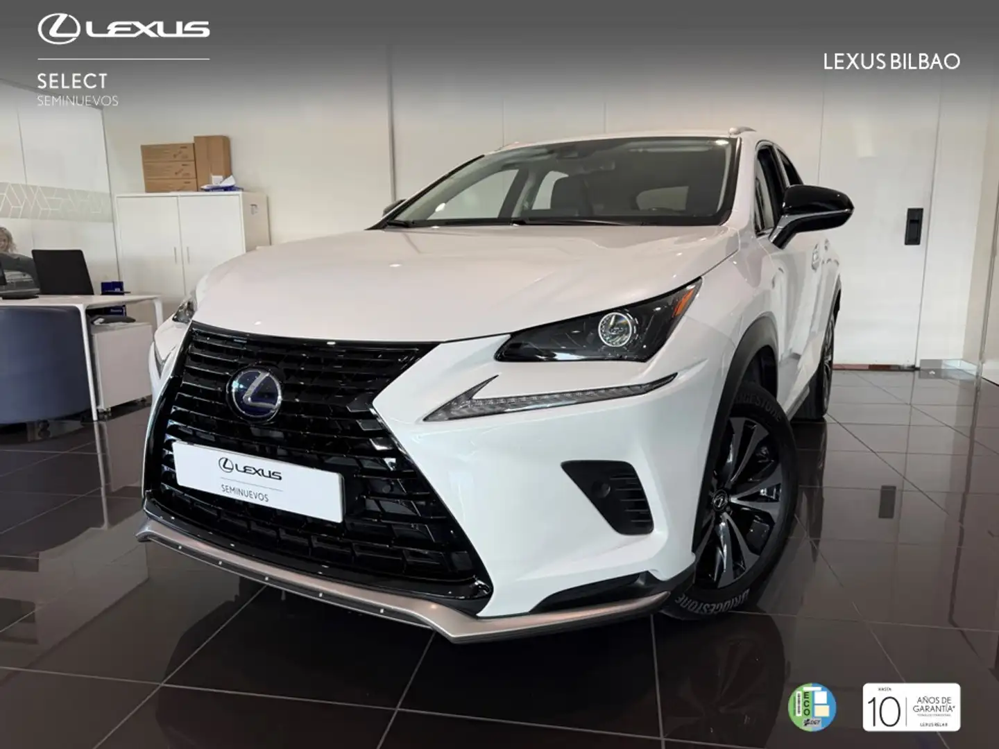 Lexus NX 300 300h Premium 2WD Weiß - 1