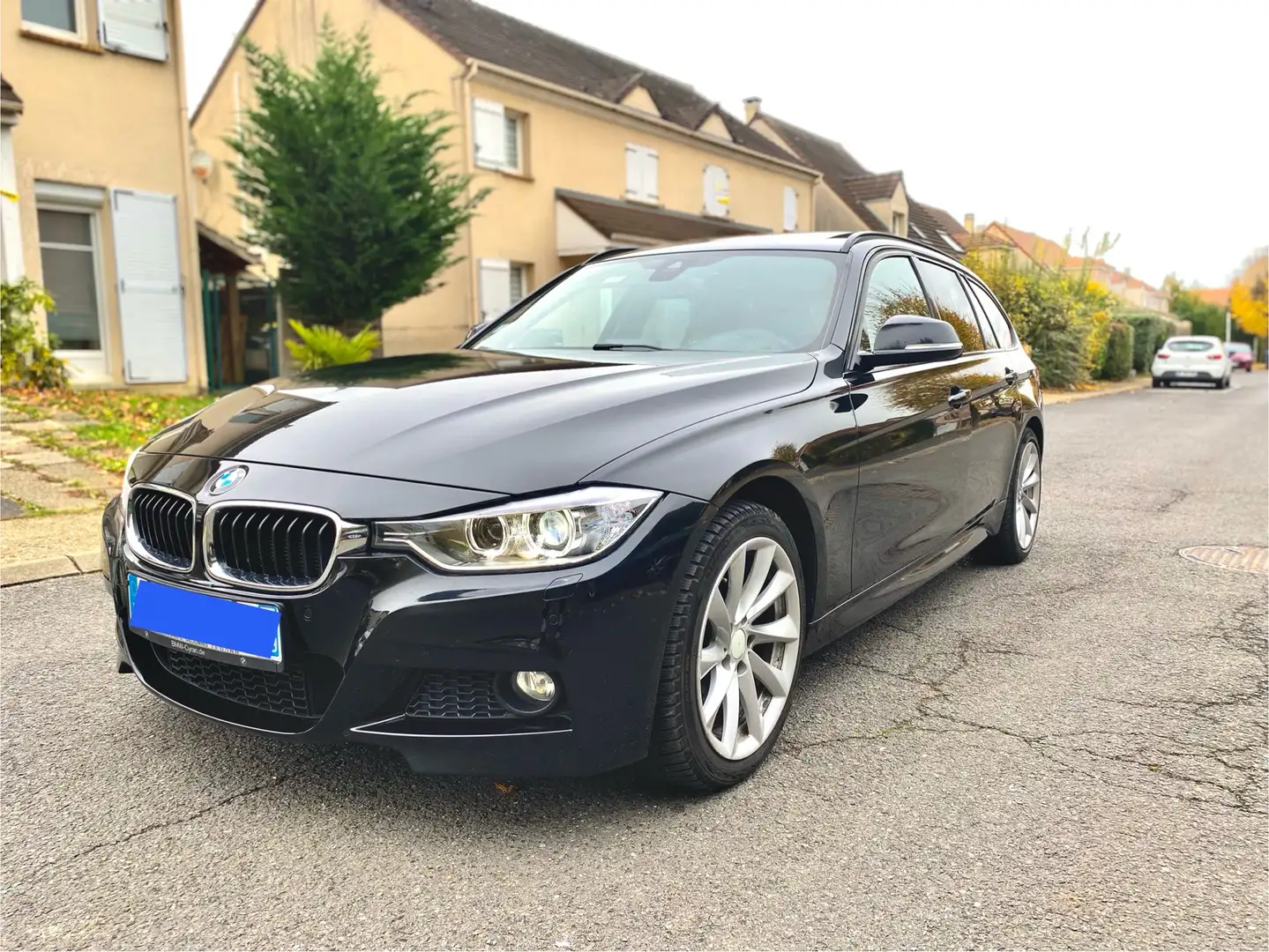 BMW 330 330d xDrive 258 ch M Sport Absolute A Noir - 1
