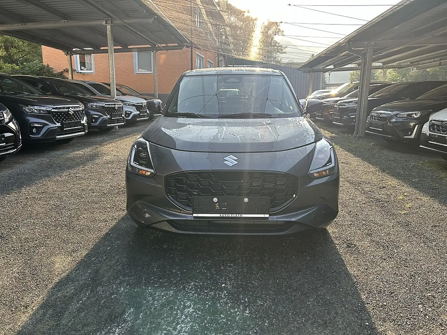 Suzuki Swift 1,2 Hybrid Shine Grau - 2