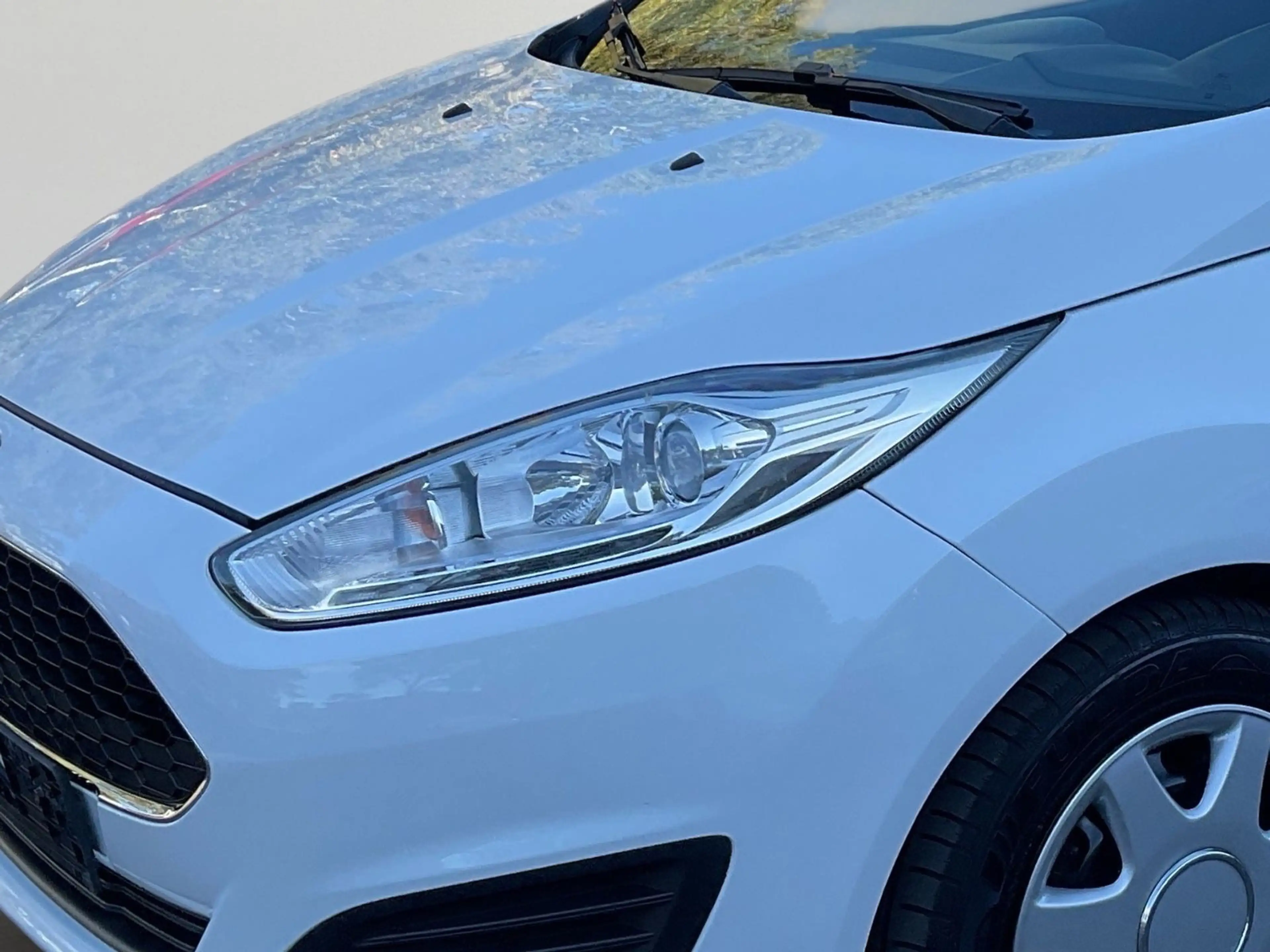 Ford Fiesta Trend — photo 9