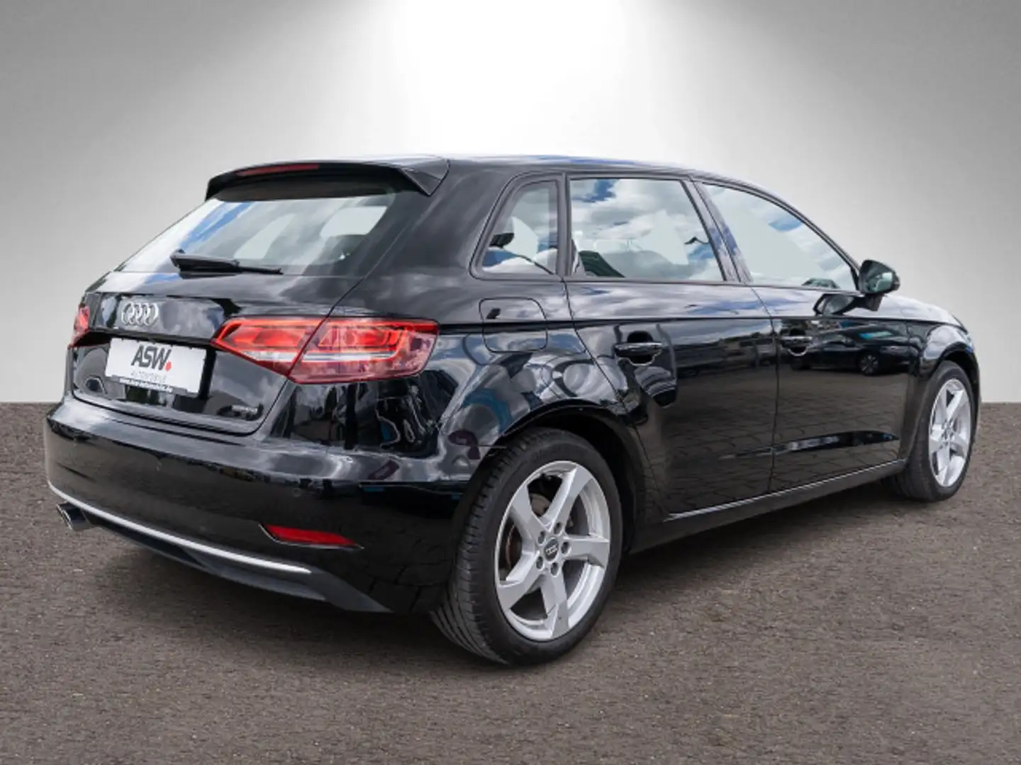 Audi A3 Sport 40TFSI quattro Navi Xenon RFK Schwarz - 2