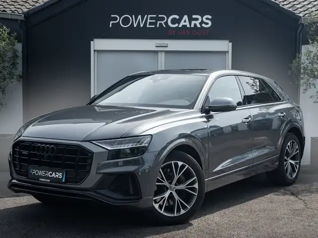 Audi Q8 55 TFSI e Quattro | S Line | Pano | Matrix | Optiek Zwart