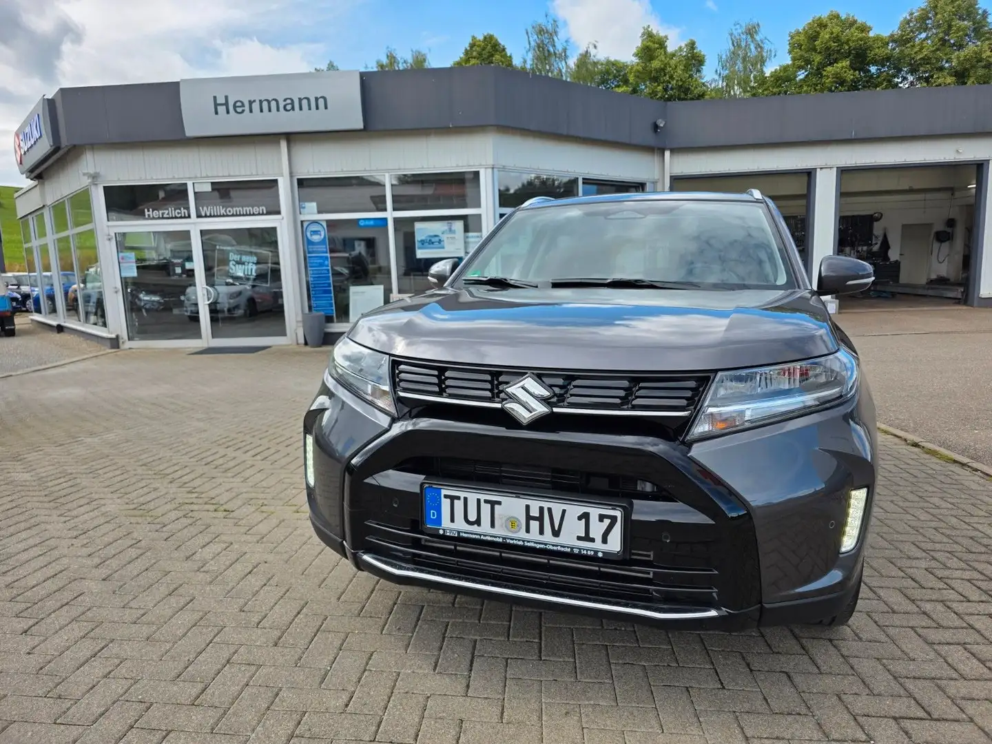 Suzuki Vitara 1.4 4x4 Hybrid Comfort+ Grijs - 2