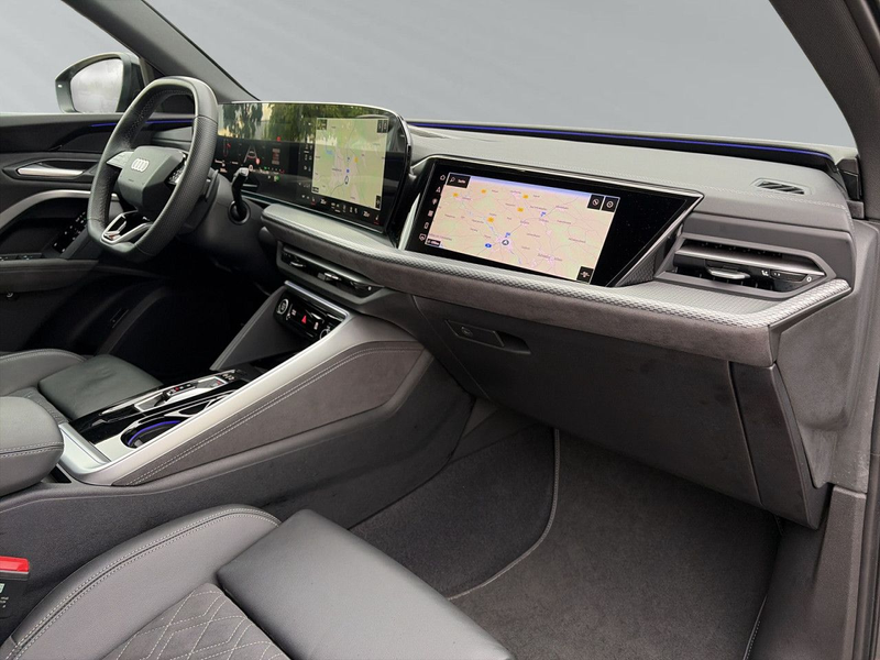 Audi Q5 SUV TFSI qu. edition one S line S tronic AHK — photo 10