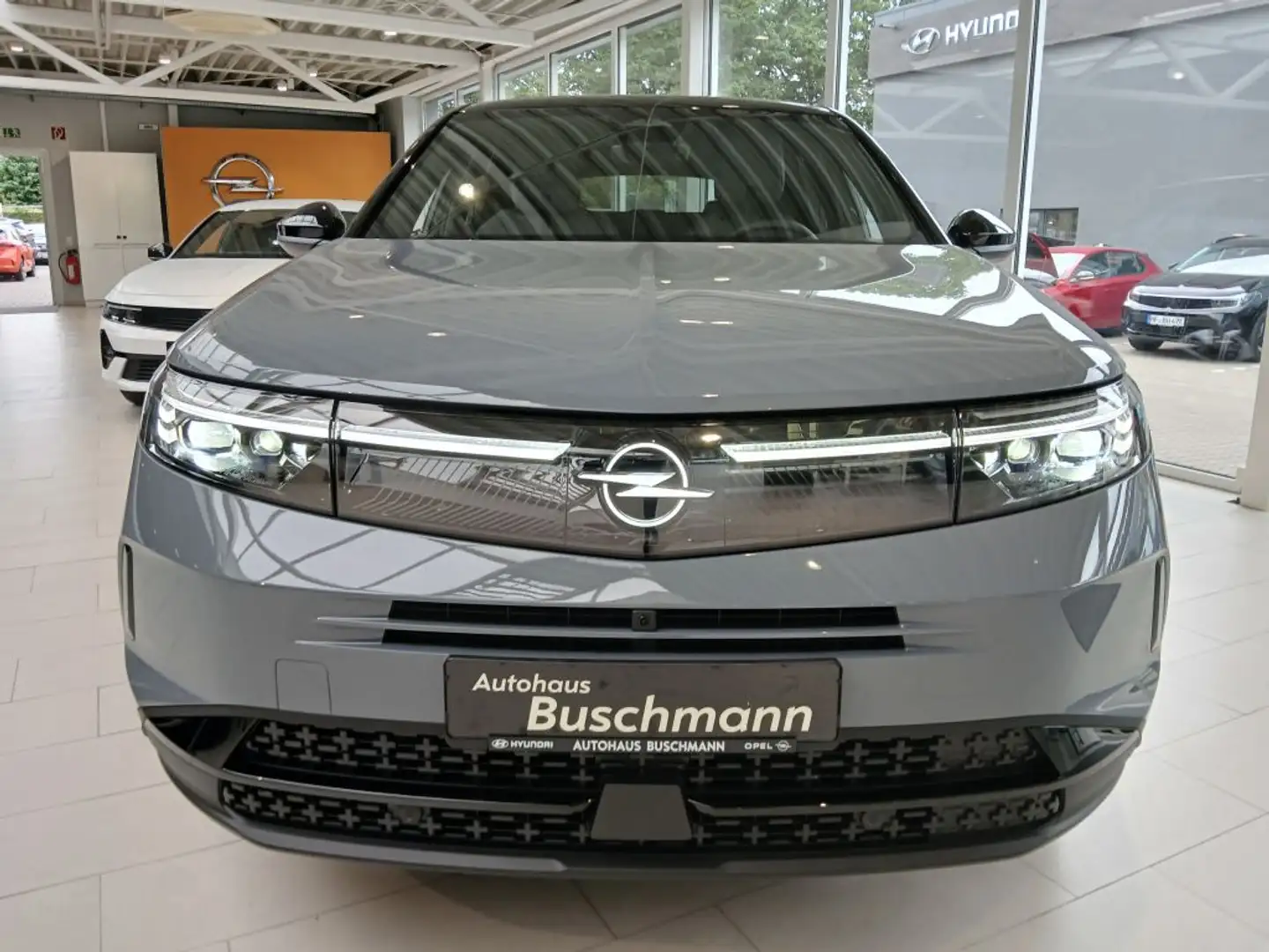 Opel Grandland GS Hybrid 48V +AHK+Komfortpaket+Techpaket Grijs - 2