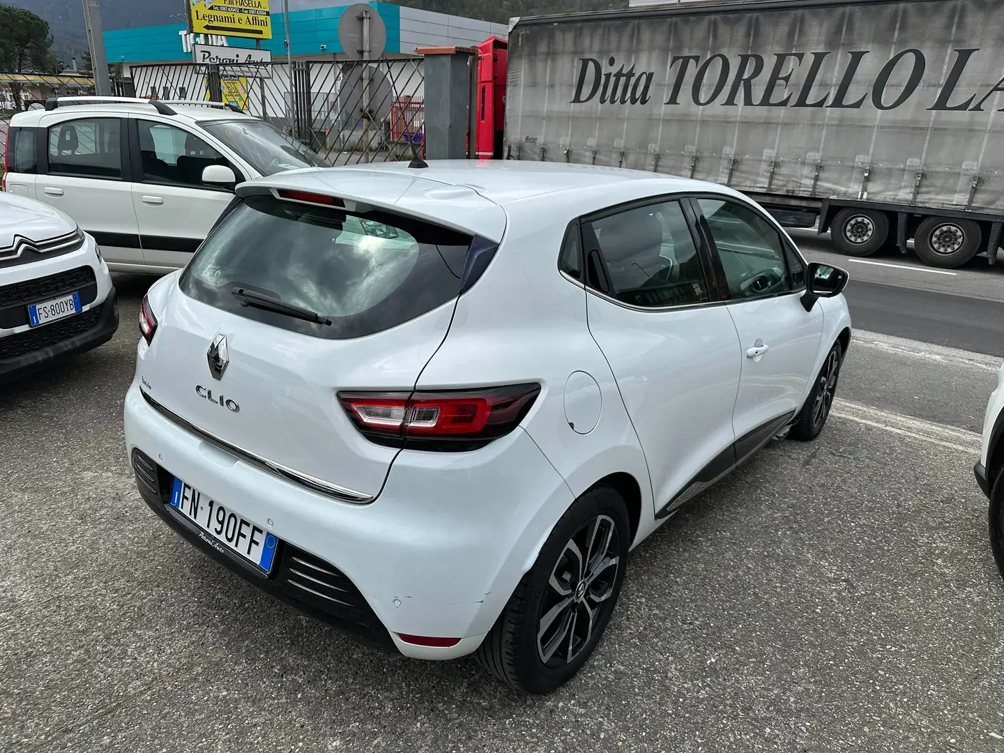 Renault Clio Clio 1.5 dci energy Zen 75cv Weiß - 2