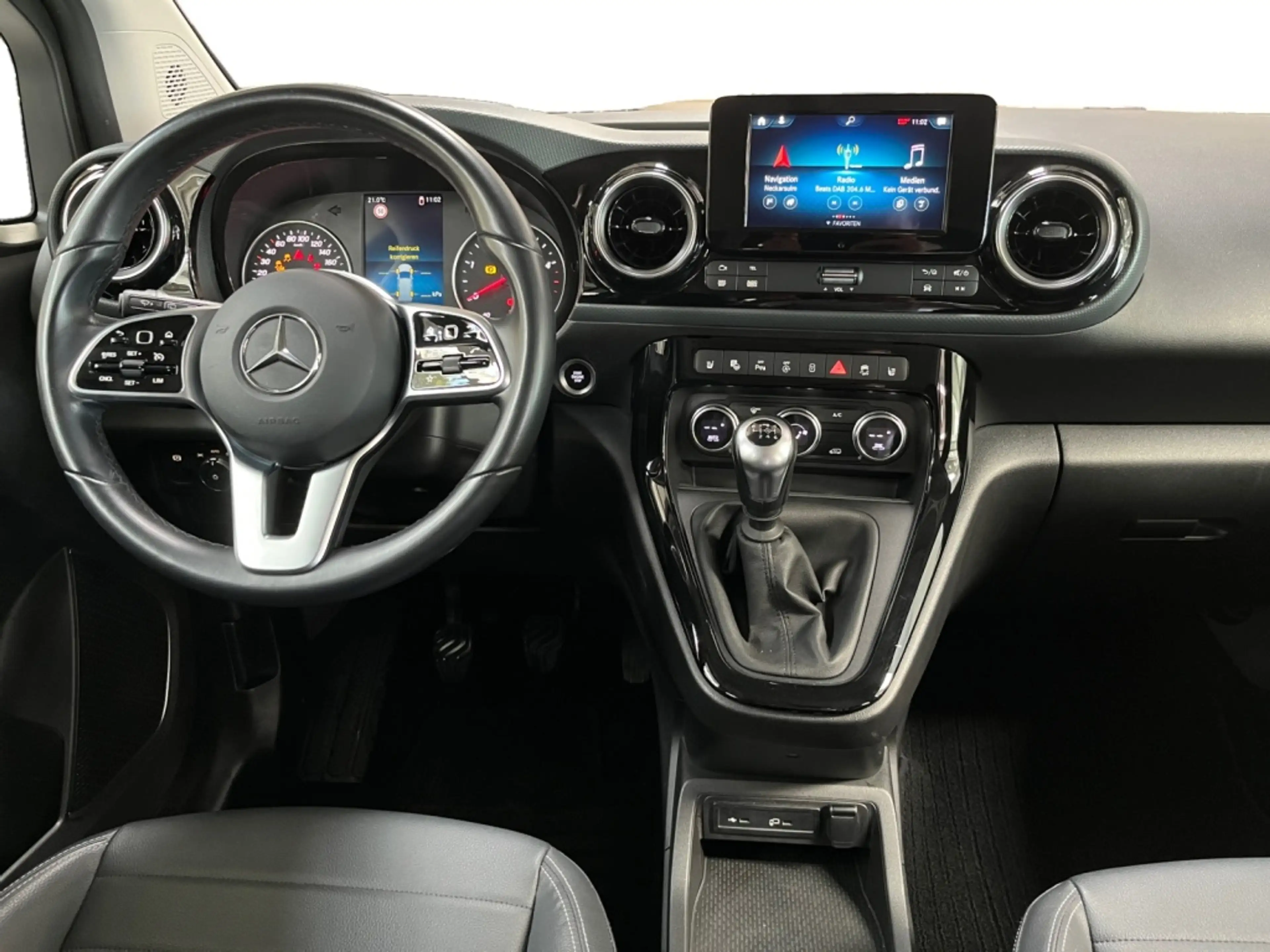 Mercedes-Benz T-Class T 180 d  *MBUX,Navi,SHZ,Cam,KlimaA,PTS,Totwinkel — photo 12