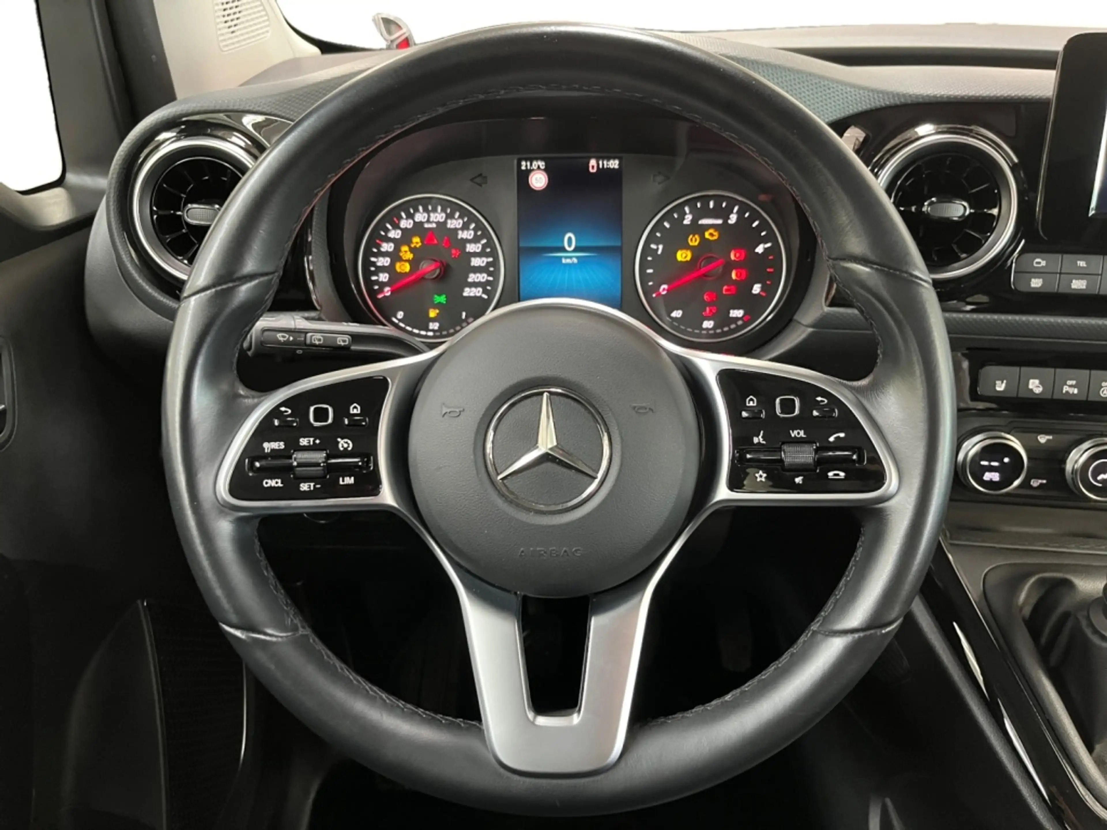 Mercedes-Benz T-Class T 180 d  *MBUX,Navi,SHZ,Cam,KlimaA,PTS,Totwinkel — photo 13