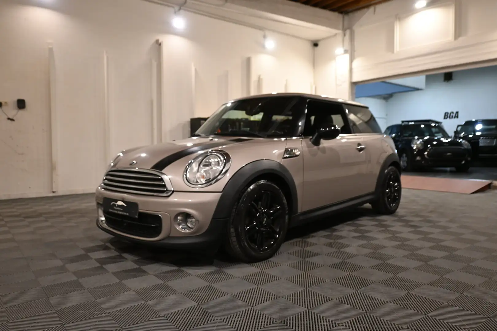 MINI One D Mini 1.6 D One Cambridge EURO 5 / CUIR / PDC !! Gris - 2