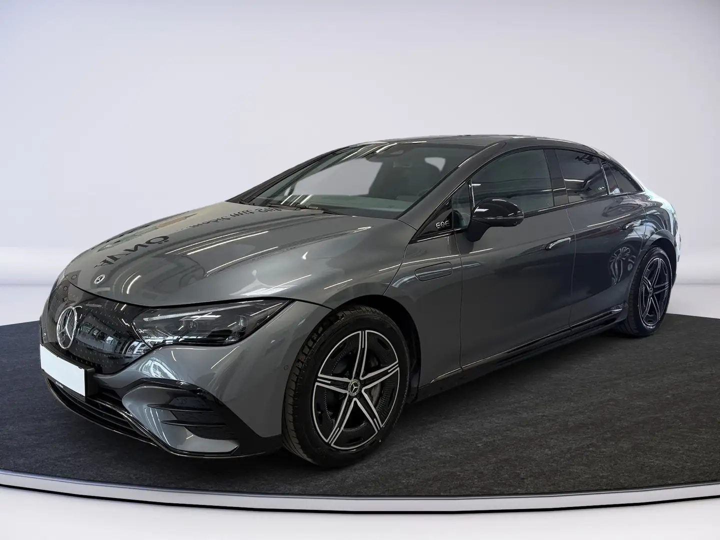 Mercedes-Benz EQE 300 AMG EDITION LINE DISTRONIC DIGITAL LIGHT Grau - 2