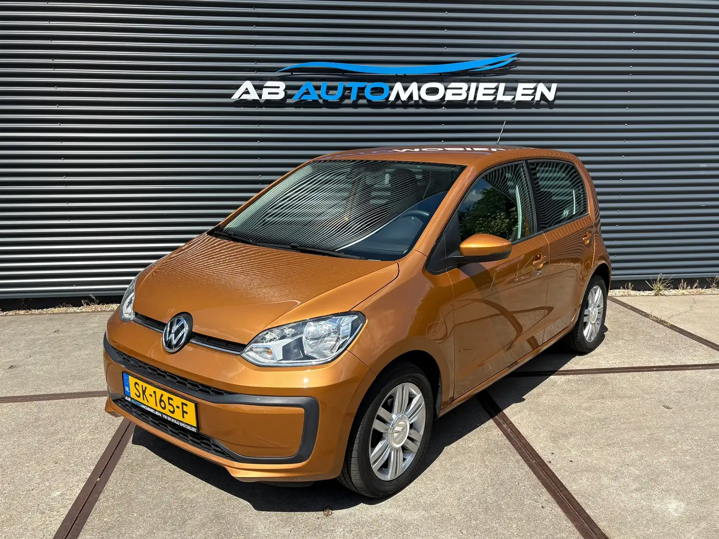 Volkswagen up! 1.0 BMT move up! 5 DEURS/ BLUETOOTH/ LED VERL Bruin - 1