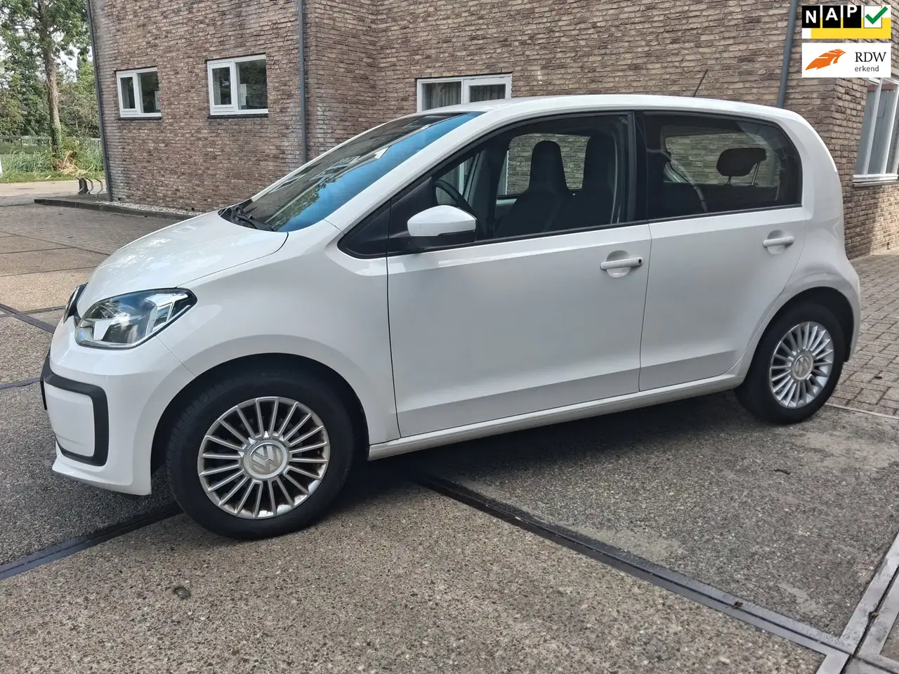 Volkswagen up!