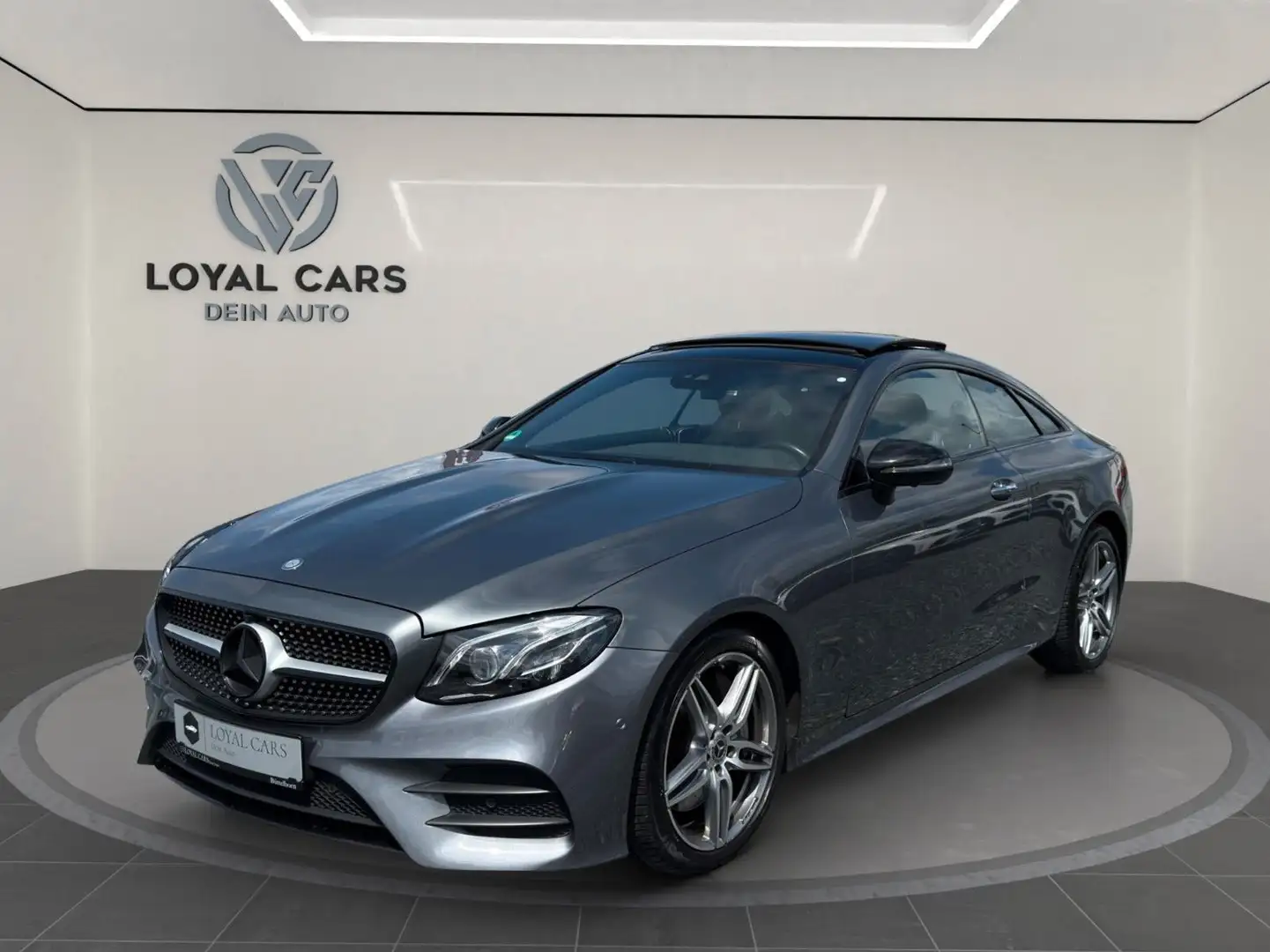 Mercedes-Benz E 300 Coupe*AMG*PANO*Widescreen*360*Multibeam* Gris - 1