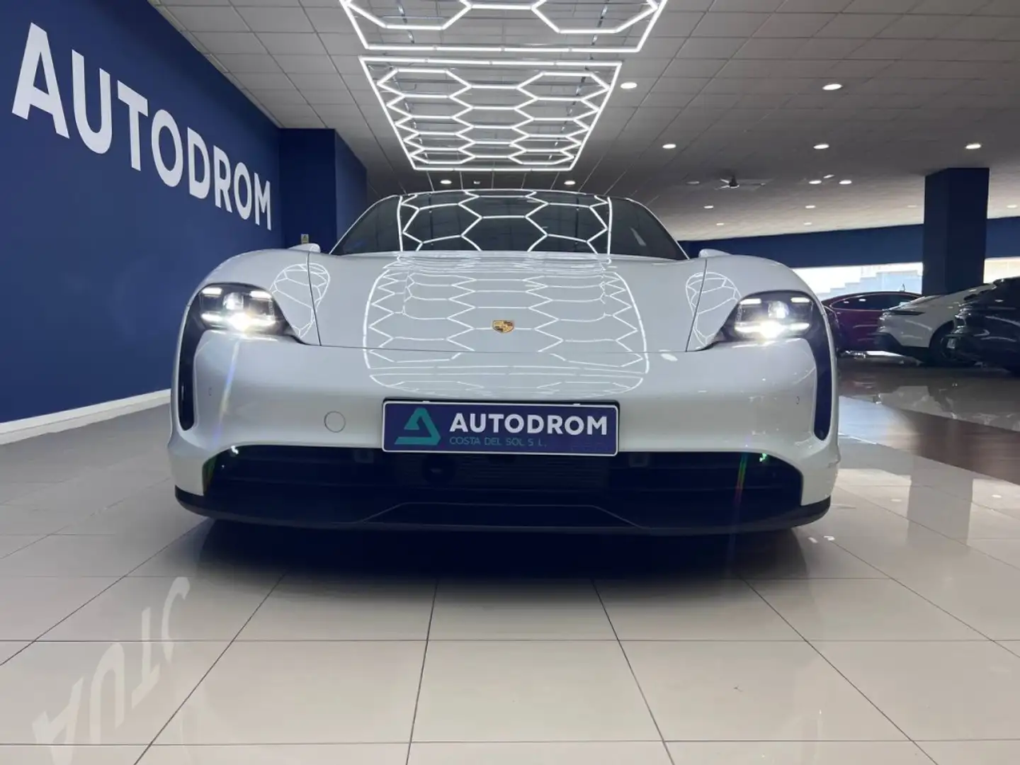 Porsche Taycan Blanco - 2