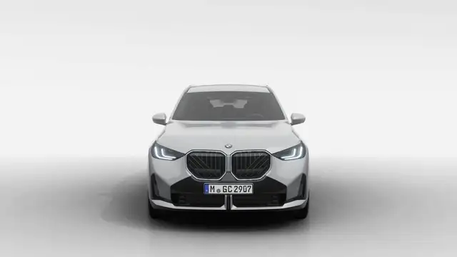 BMW X3 view 3