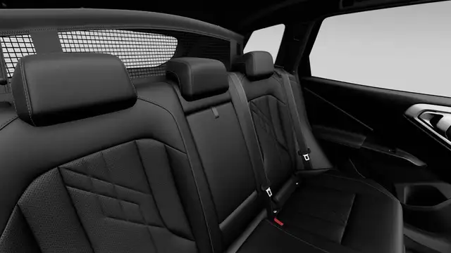 BMW X3 view 12