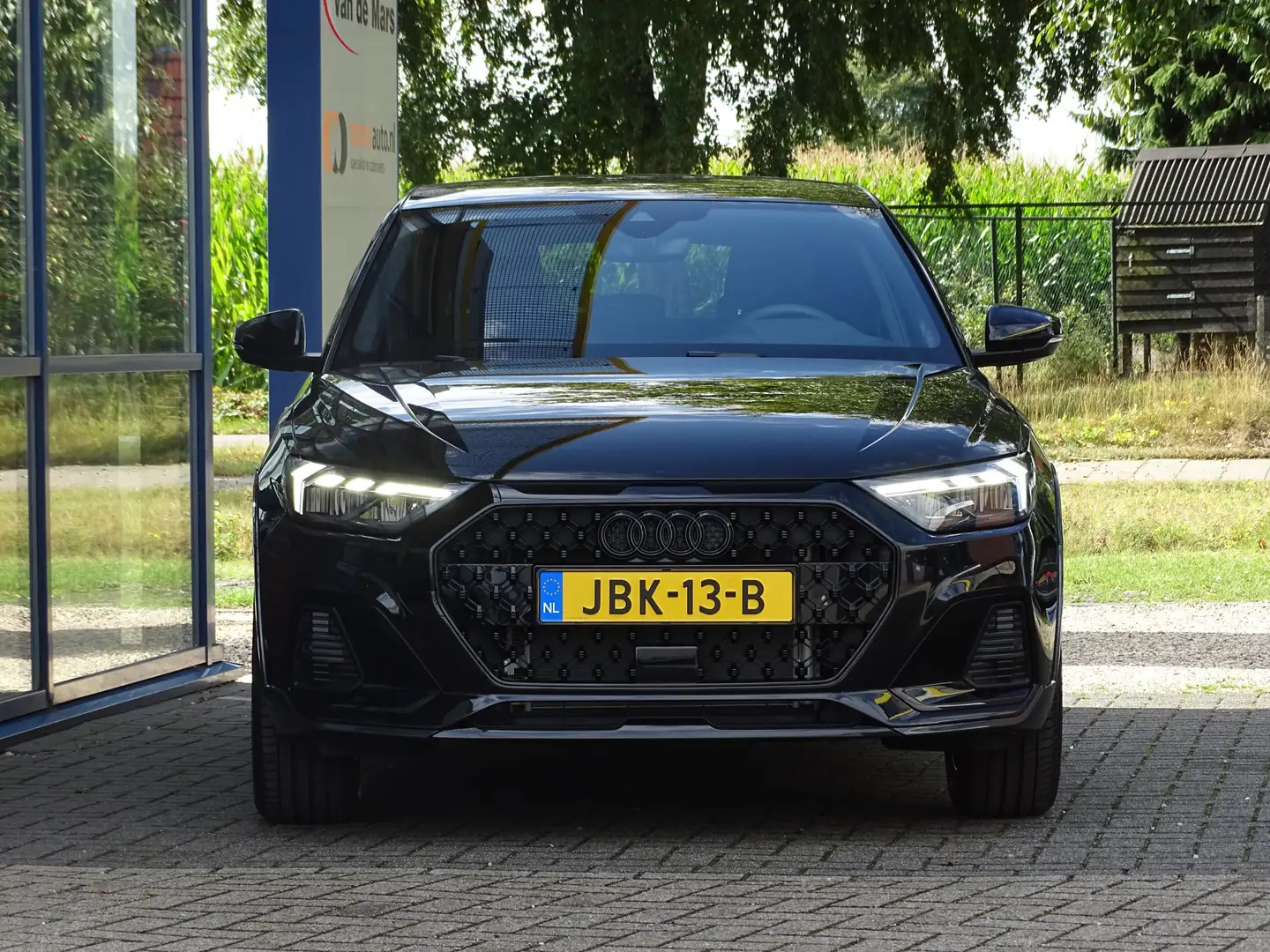 Audi A1 allstreet 30 TFSI Advanced edition 116 pk Noir - 2