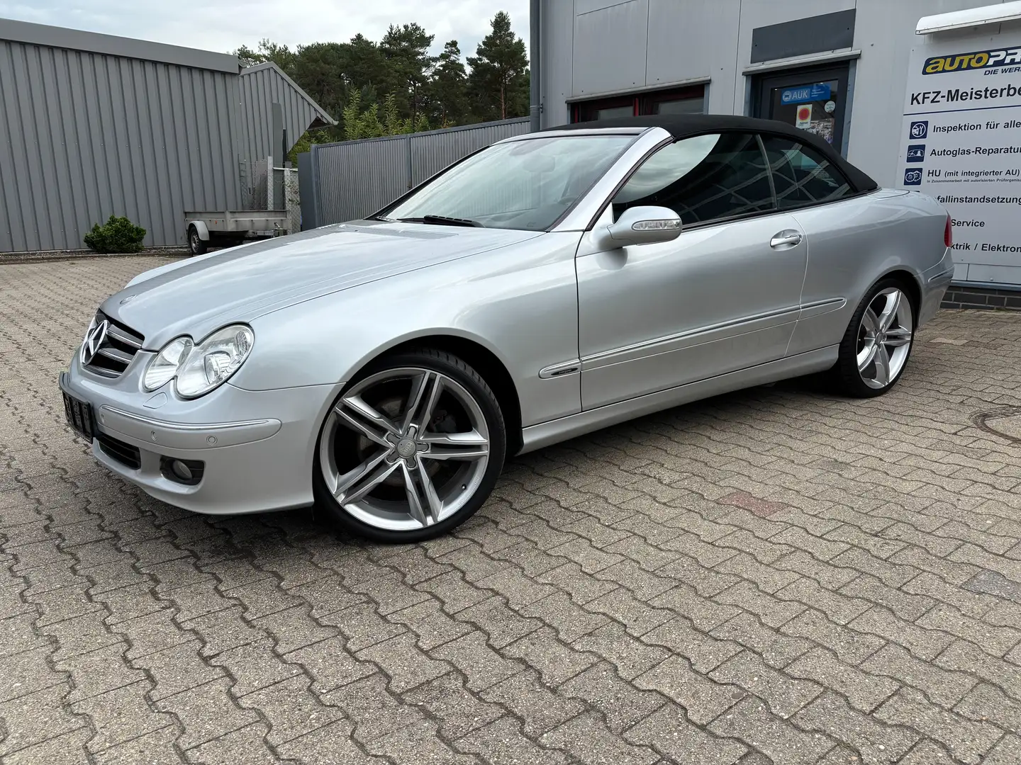 Mercedes-Benz CLK 200 CLK 200 Kompressor Avantgarde Silber - 2
