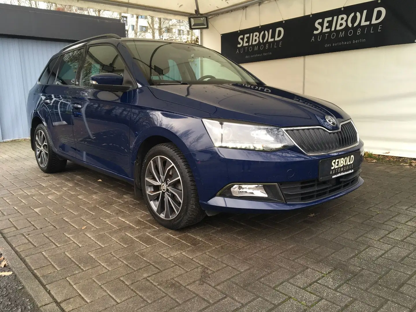 Skoda Fabia 1.2 TSI Combi Edition Autom/1.Hd/Klimatr Blau - 2