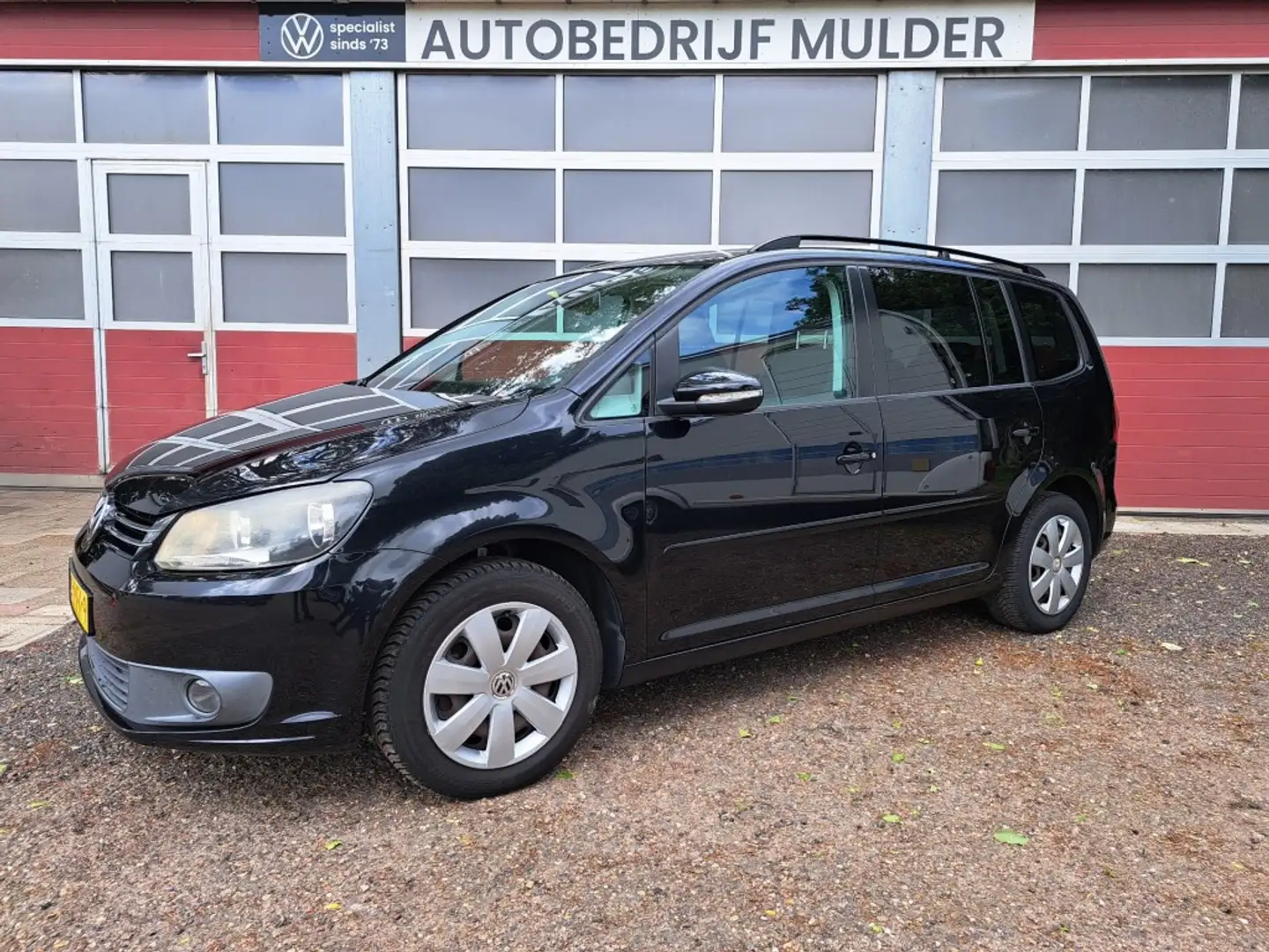 Volkswagen Touran 2.0 TDI 140 Pk Comfortline Bm Ecc 6 bak Zwart - 1