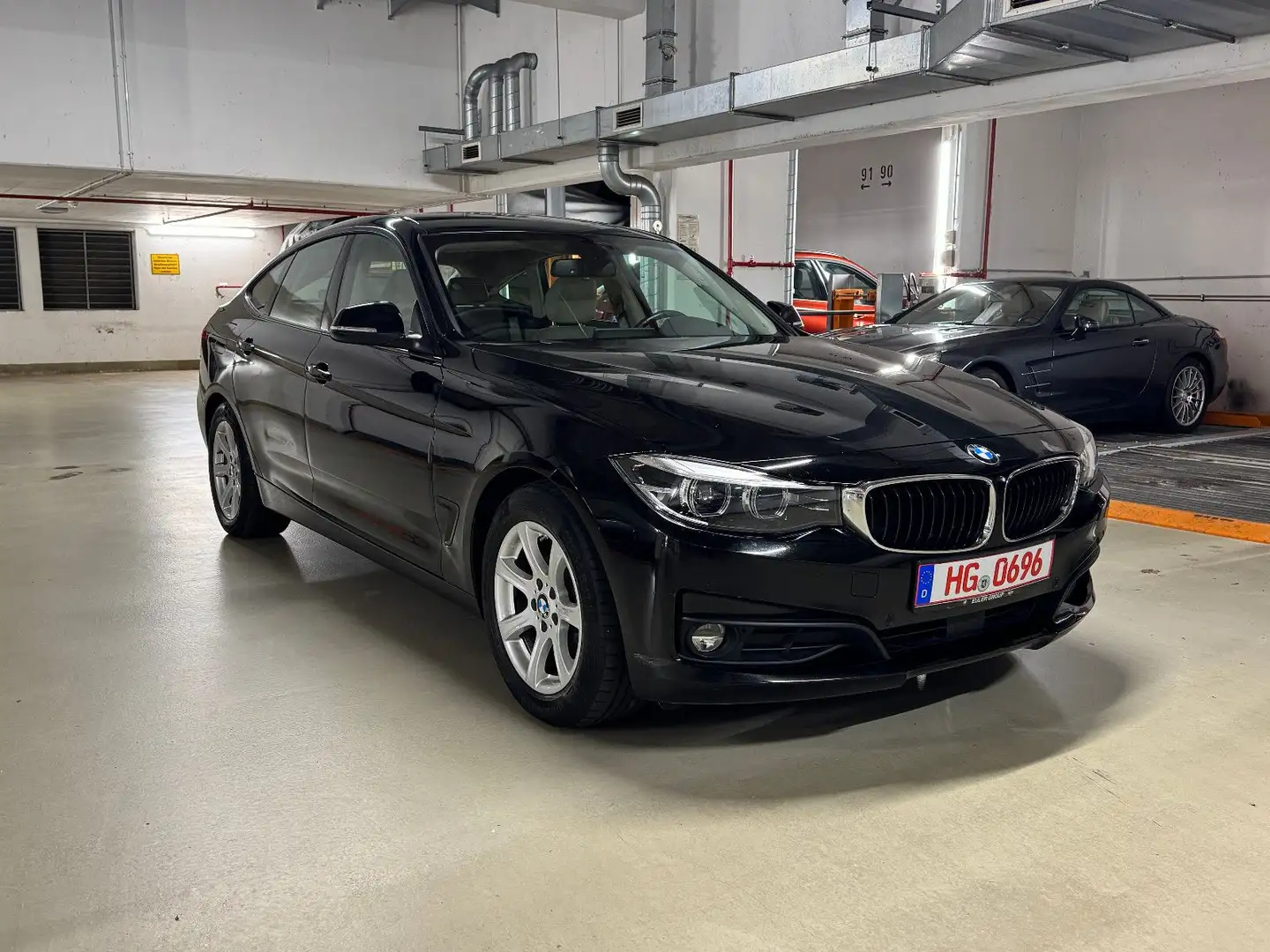 BMW 320 320d GT HeadUp ACC LED 1.Hand Schwarz - 2