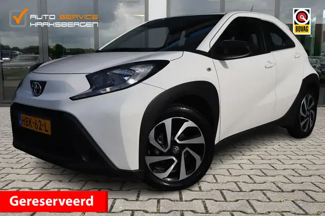 Toyota Aygo X 1.0 VVT-i S-CVT Play | Camera | 17 Inch | All Seas