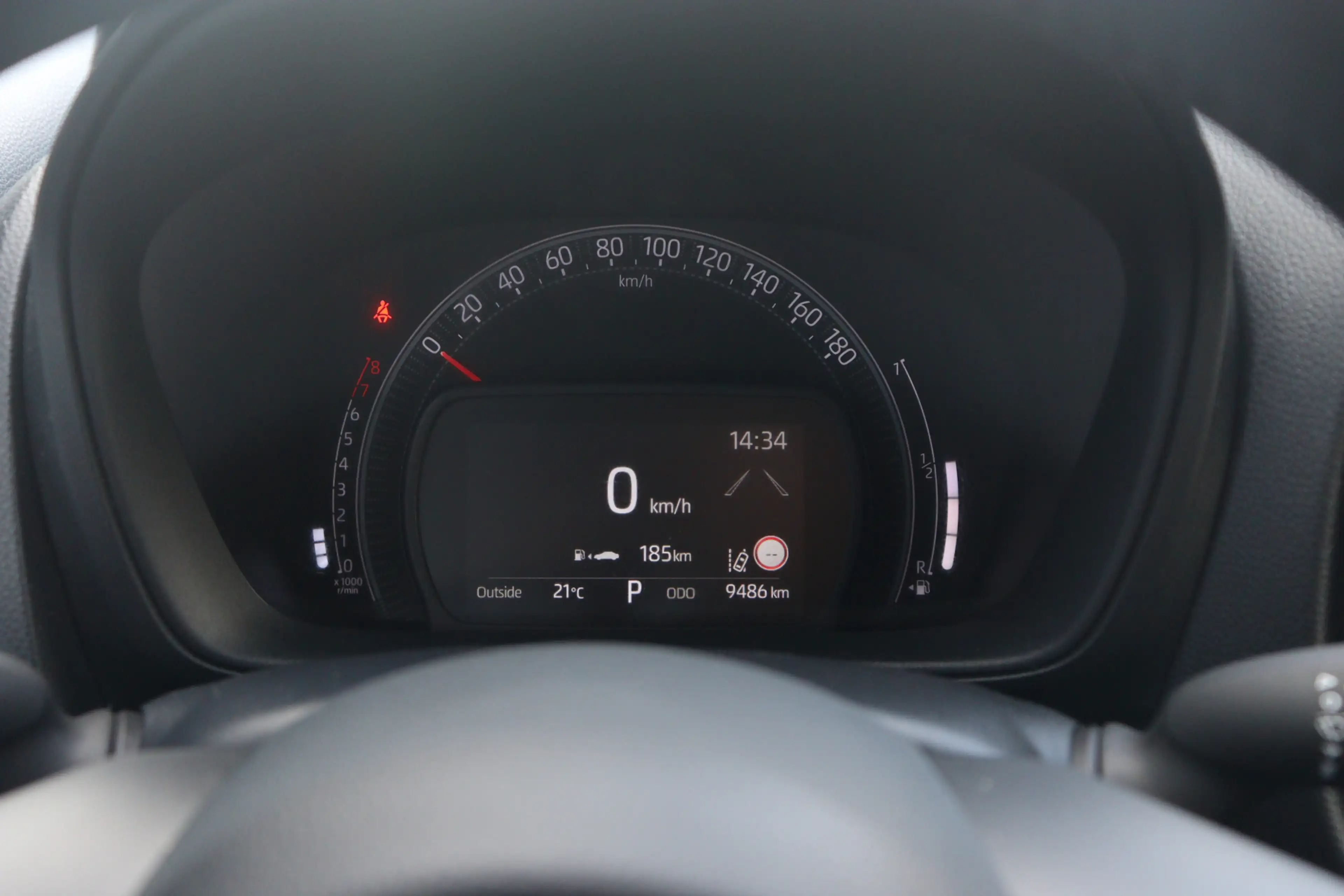 Toyota Aygo X 1.0 VVT-i S-CVT Play | Camera | 17 Inch | All Seas — photo 19