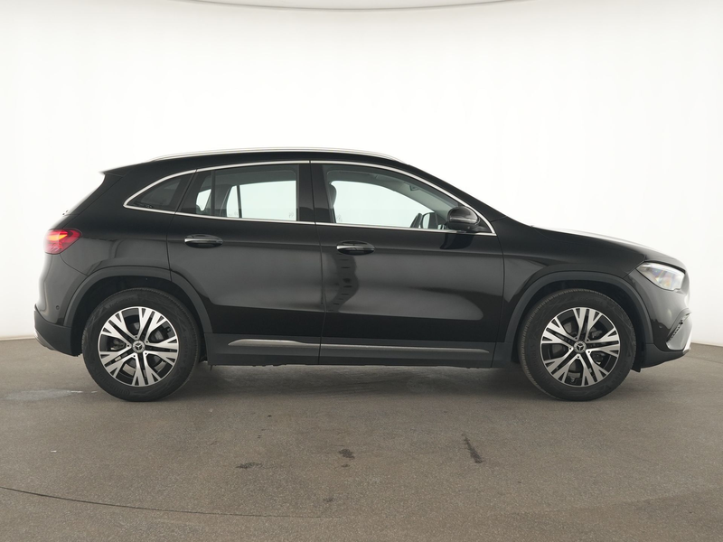 Mercedes-Benz GLA 200 Progressive ACC|WinterPaket+|Sound|LED — photo 5