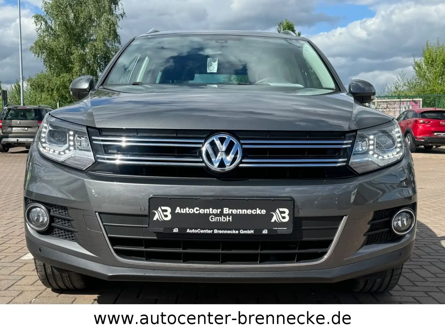 Volkswagen Tiguan Cup Sport & Style BMT*Panorama*8-fach* Grau - 2