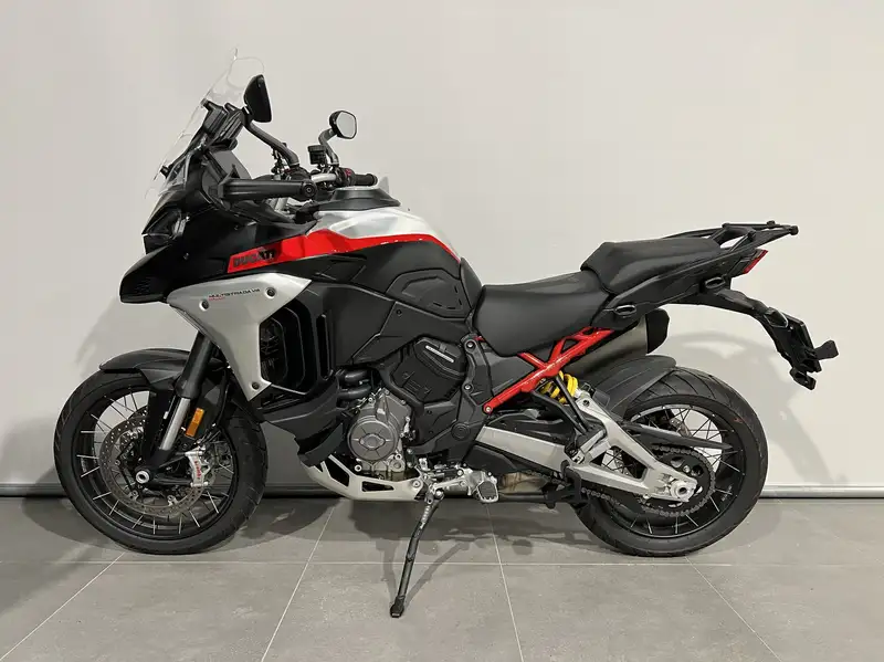 Ducati Multistrada V4 - foto 8