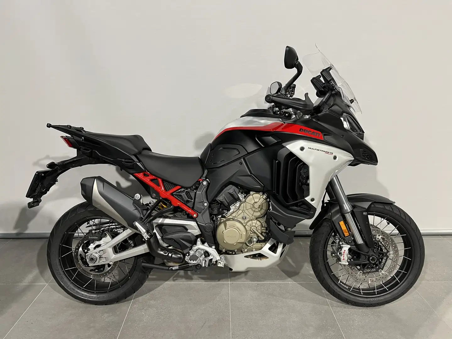 Ducati Multistrada V4 RALLY Negru - 1