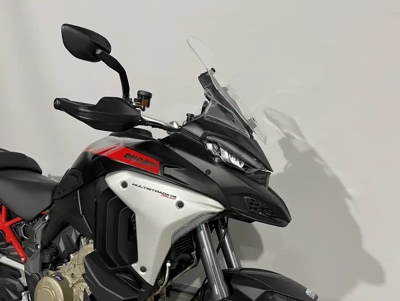 Ducati Multistrada V4 - foto 4