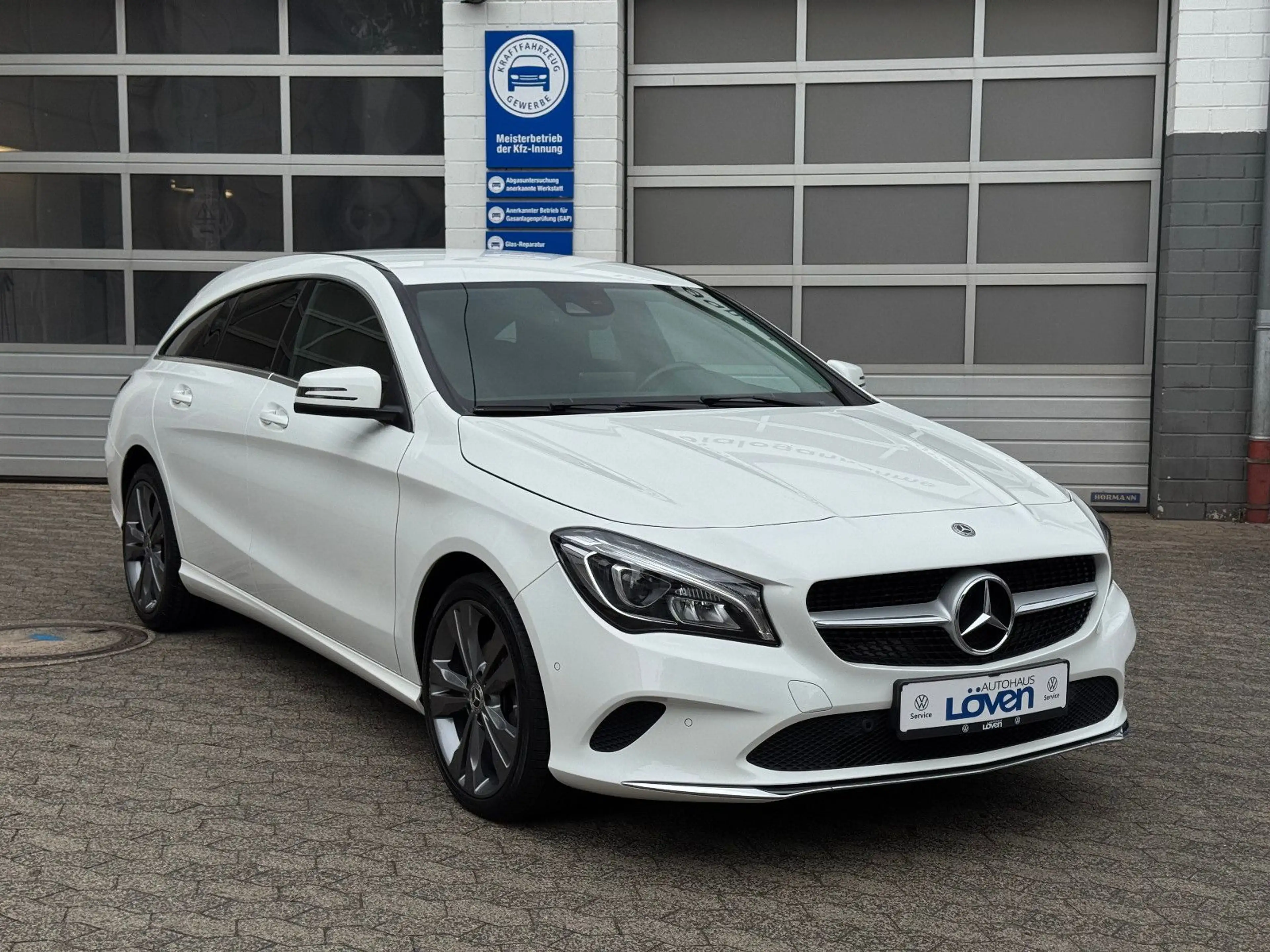 Mercedes-Benz CLA 180 CLA 180 DCT Shooting Brake|AHK|Navi|SHZ|LED|Kame — photo 3