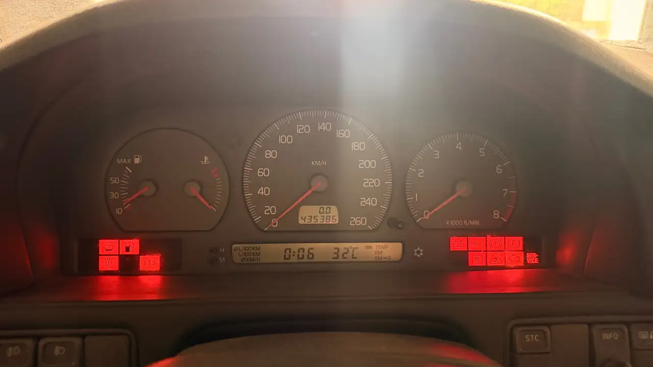 Volvo V70 2.4, foto 9