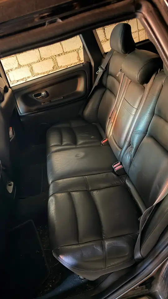 Volvo V70 2.4, foto 7