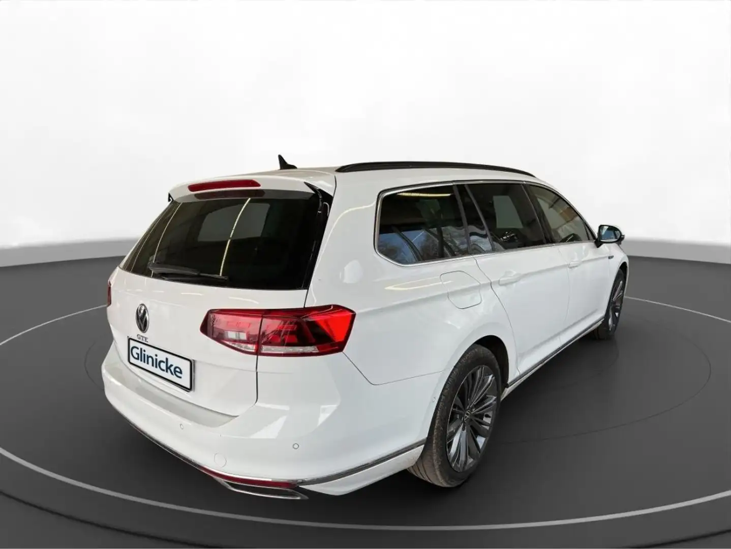 Volkswagen Passat Variant GTE 1.4 TSI Hybrid Pano LED LM 18" Navi RF Weiß - 2