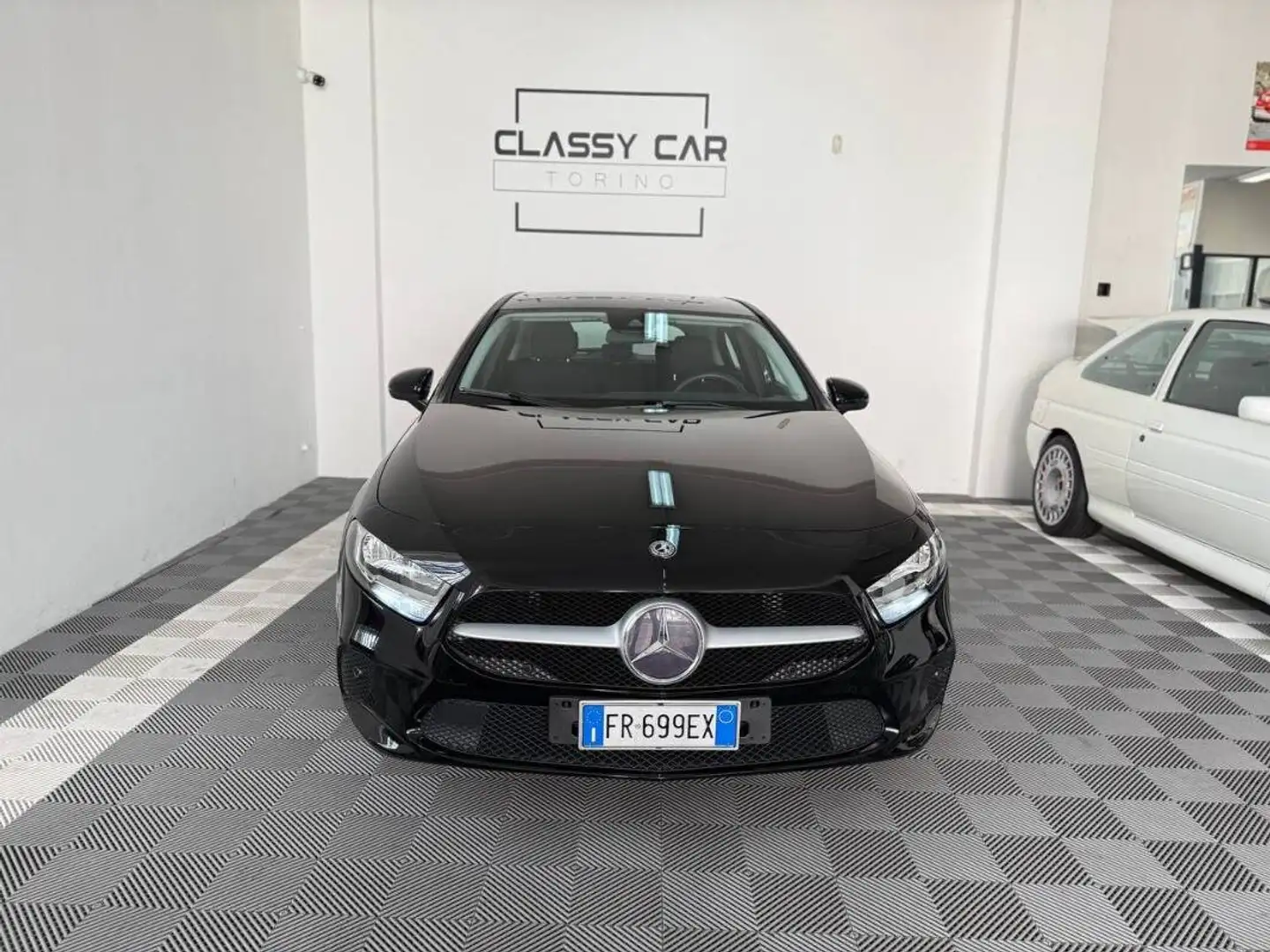 Mercedes-Benz A 180 180d Business Auto 7 rapporti Nero - 2