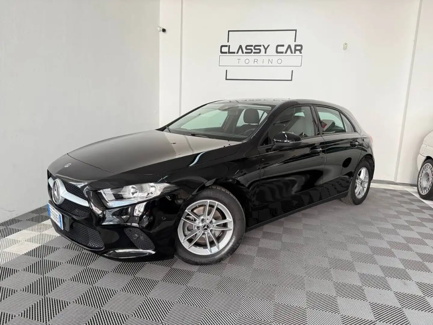 Mercedes-Benz A 180 180d Business Auto 7 rapporti Nero - 1
