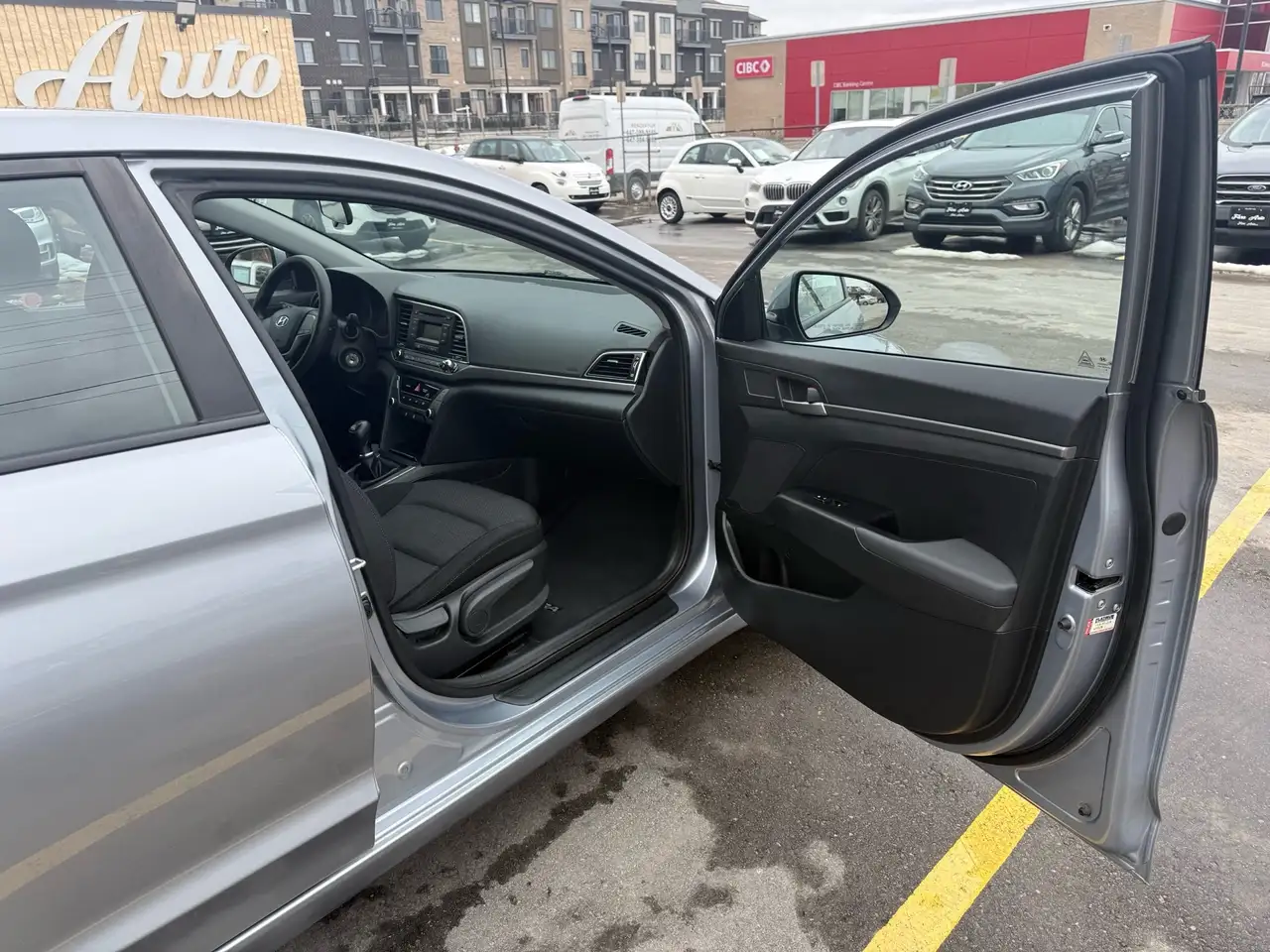 Hyundai ELANTRA снимка Hyundai ELANTRA