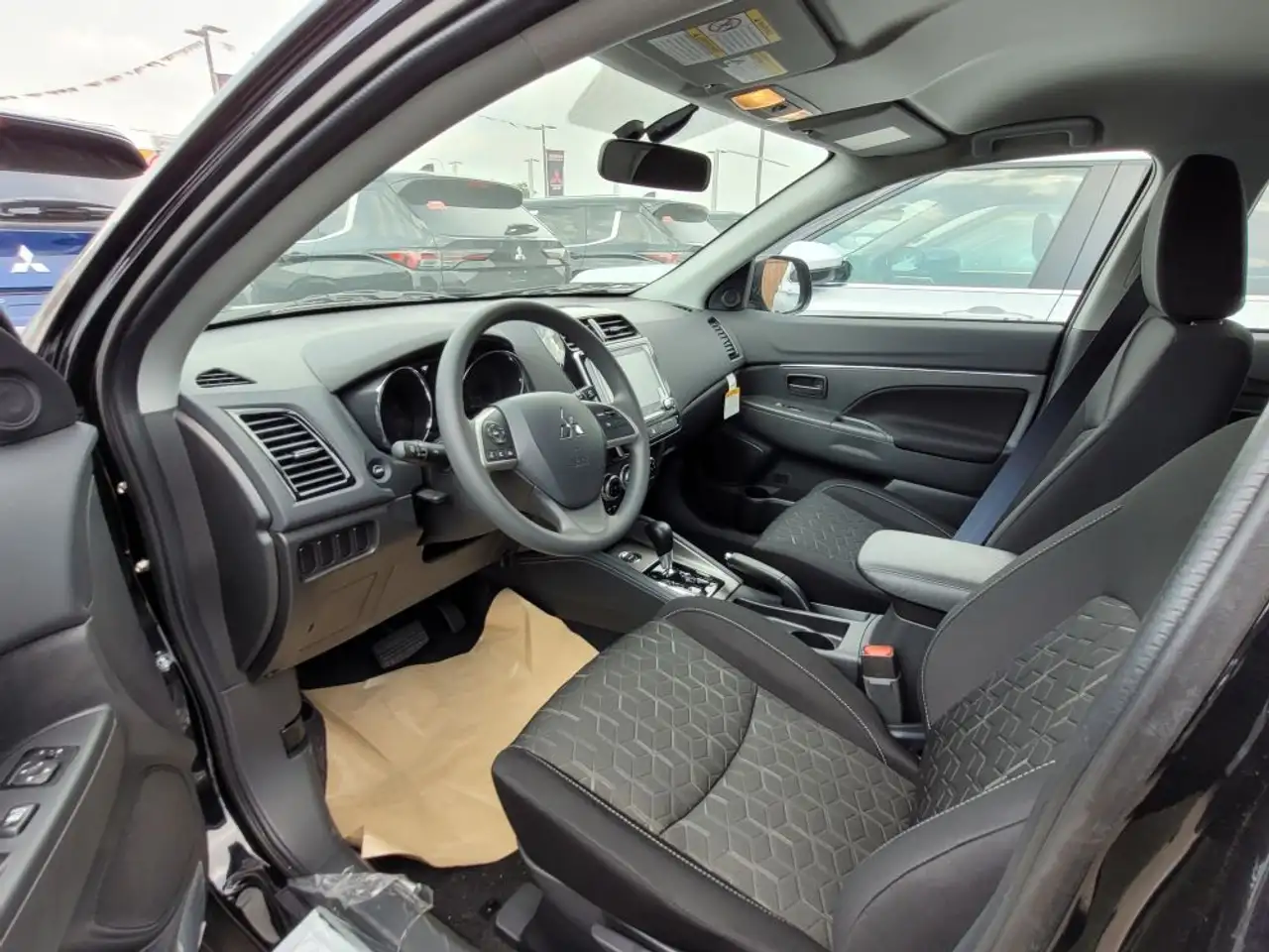 Mitsubishi RVR снимка Mitsubishi RVR