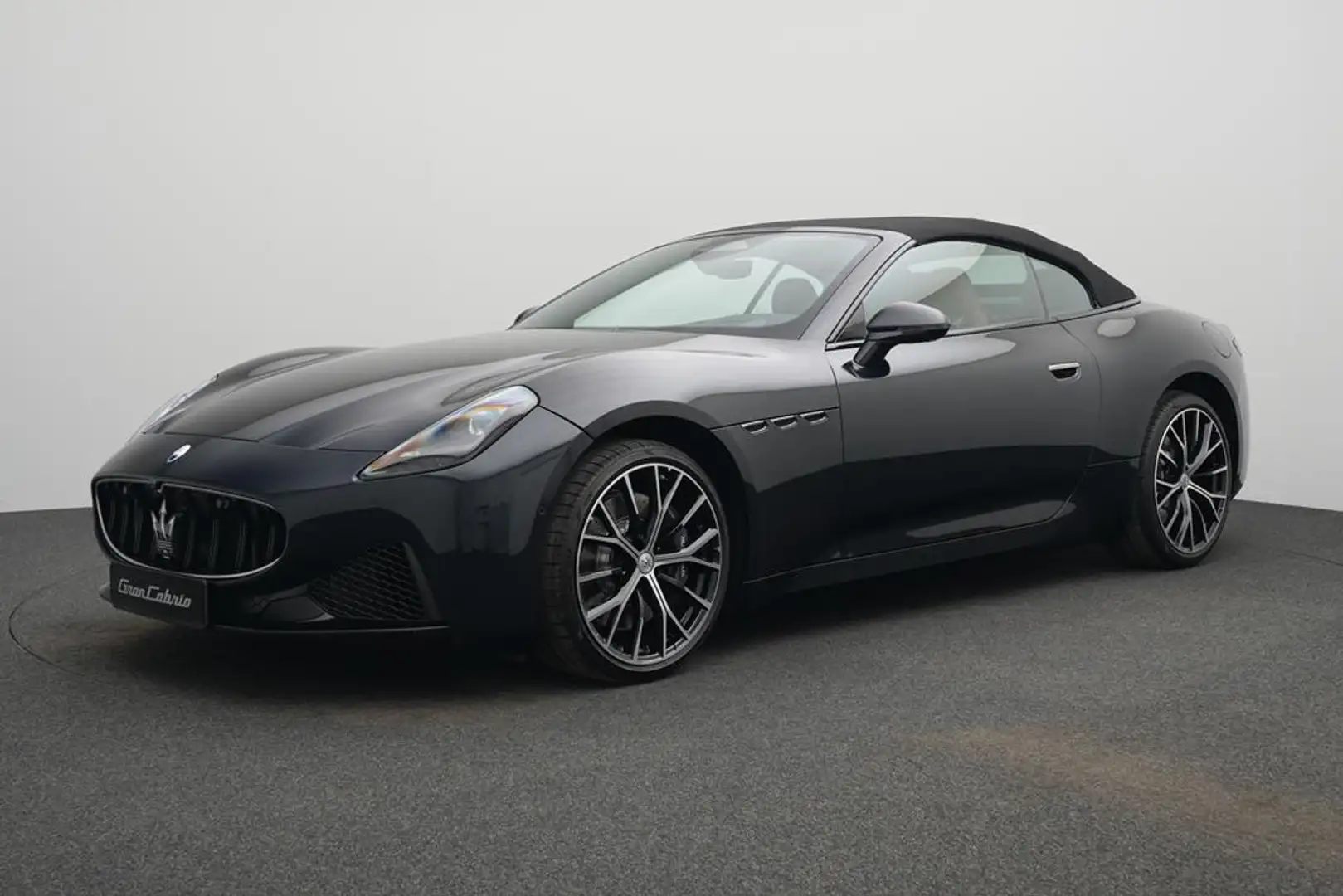 Maserati GranCabrio MY25 *MASERATI MÜNSTER* Negro - 2